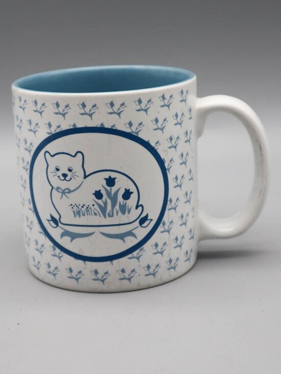 Russ Berrie Other - Vtg Russ Berrie Country Cat Blue & White Floral Ceramic Coffee Mug #8124 Cottage